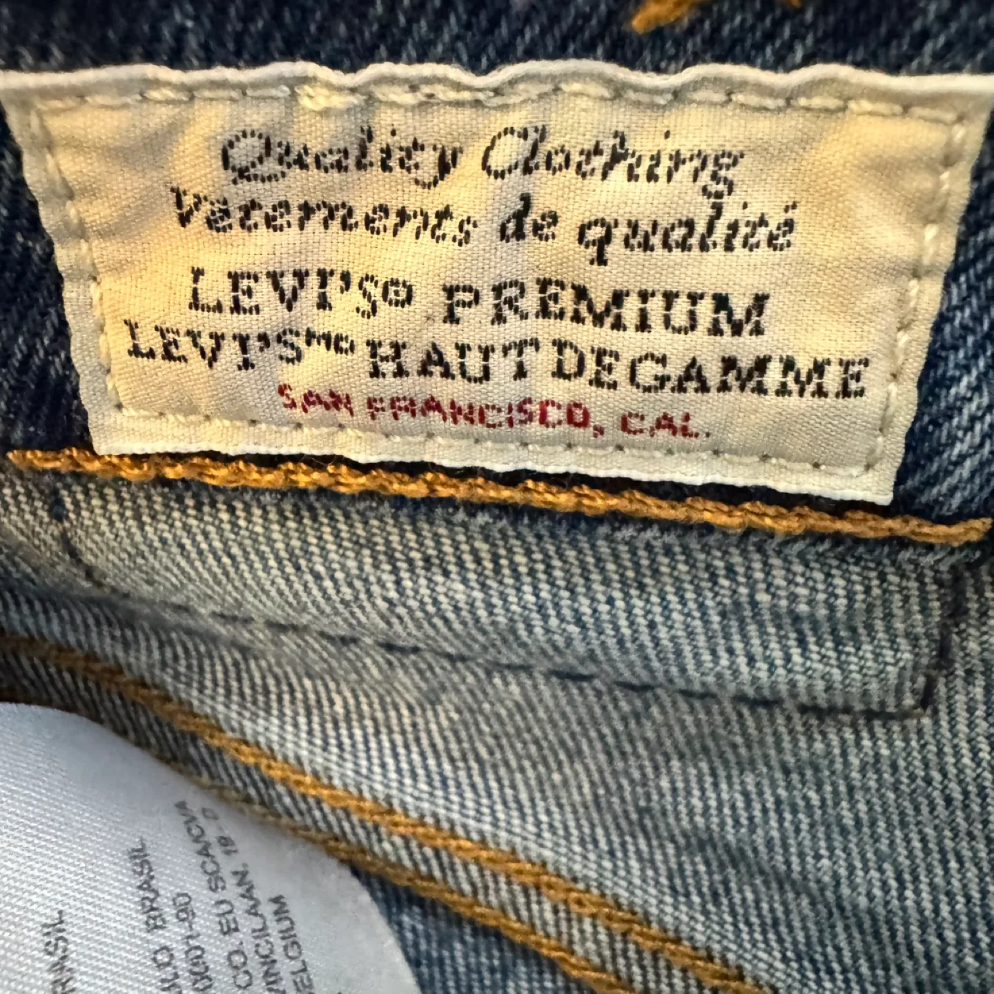 Levi's Premium Blue Jeans - Size 24 image indicator(2)