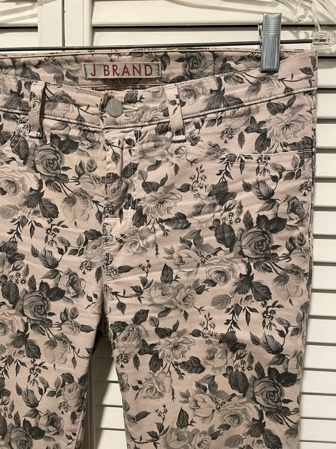 J Brand Floral Print Jeans size28 image indicator(2)