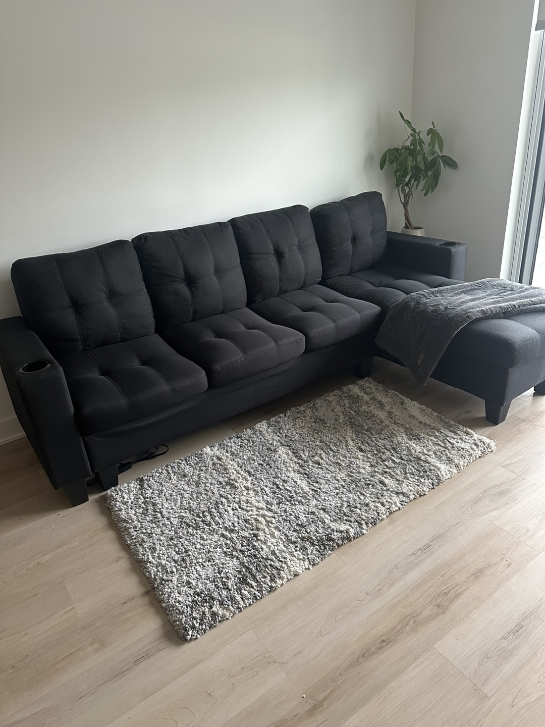 Black Sectional Sofa - photo 3