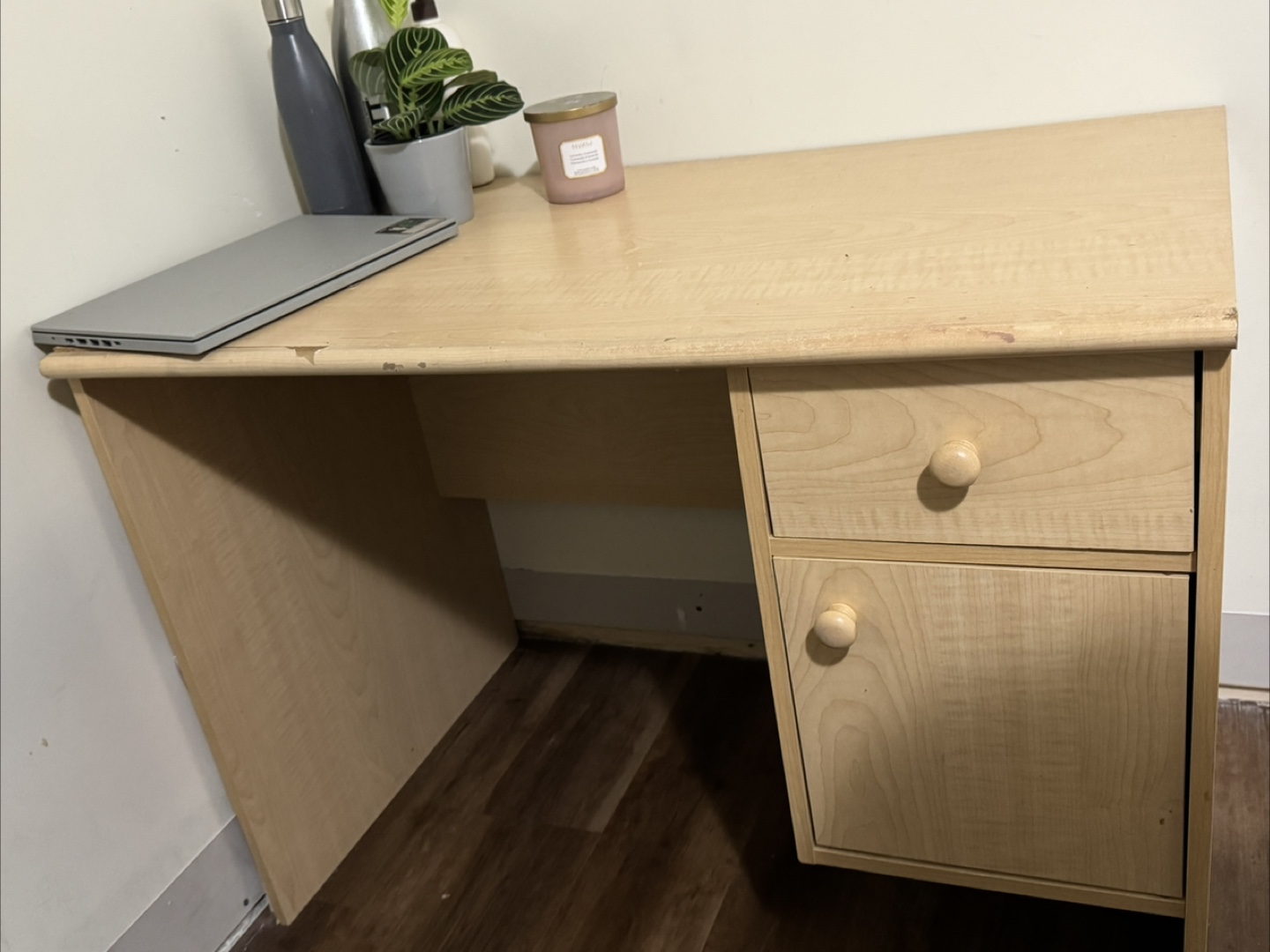 Wood desk and chair - photo 2