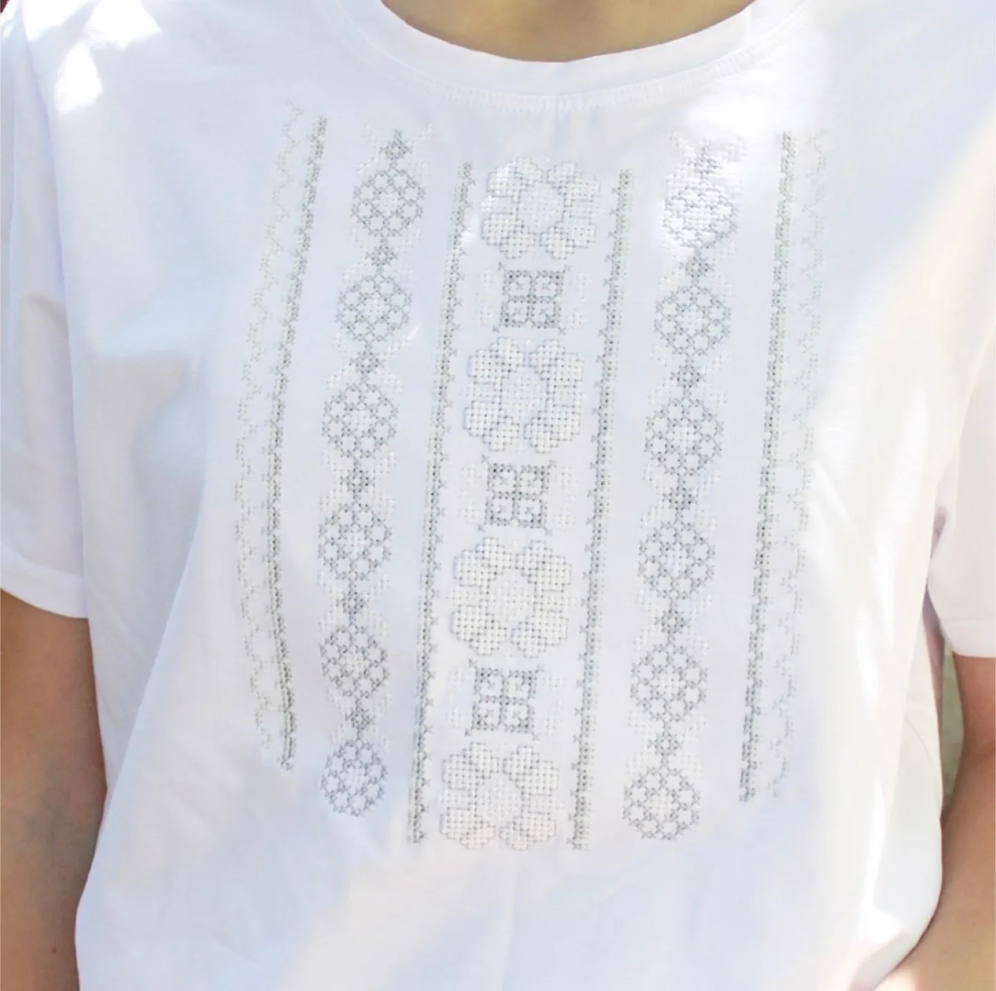Ukrainian Embroidered White T-Shirt image indicator(2)