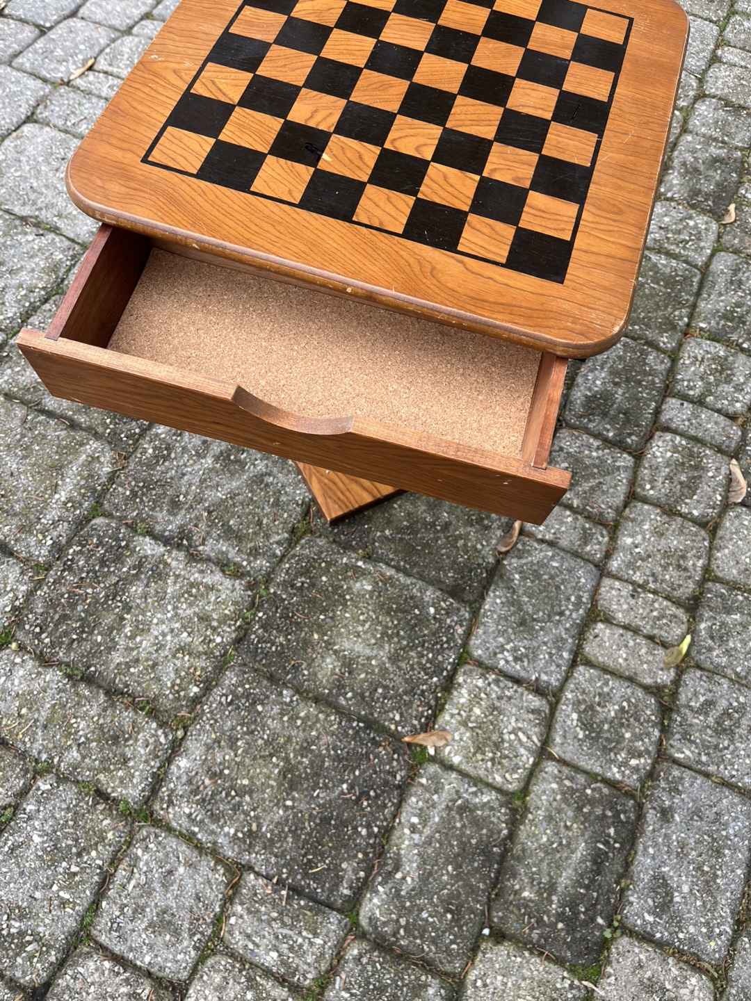 Vintage Chess Table - photo 3
