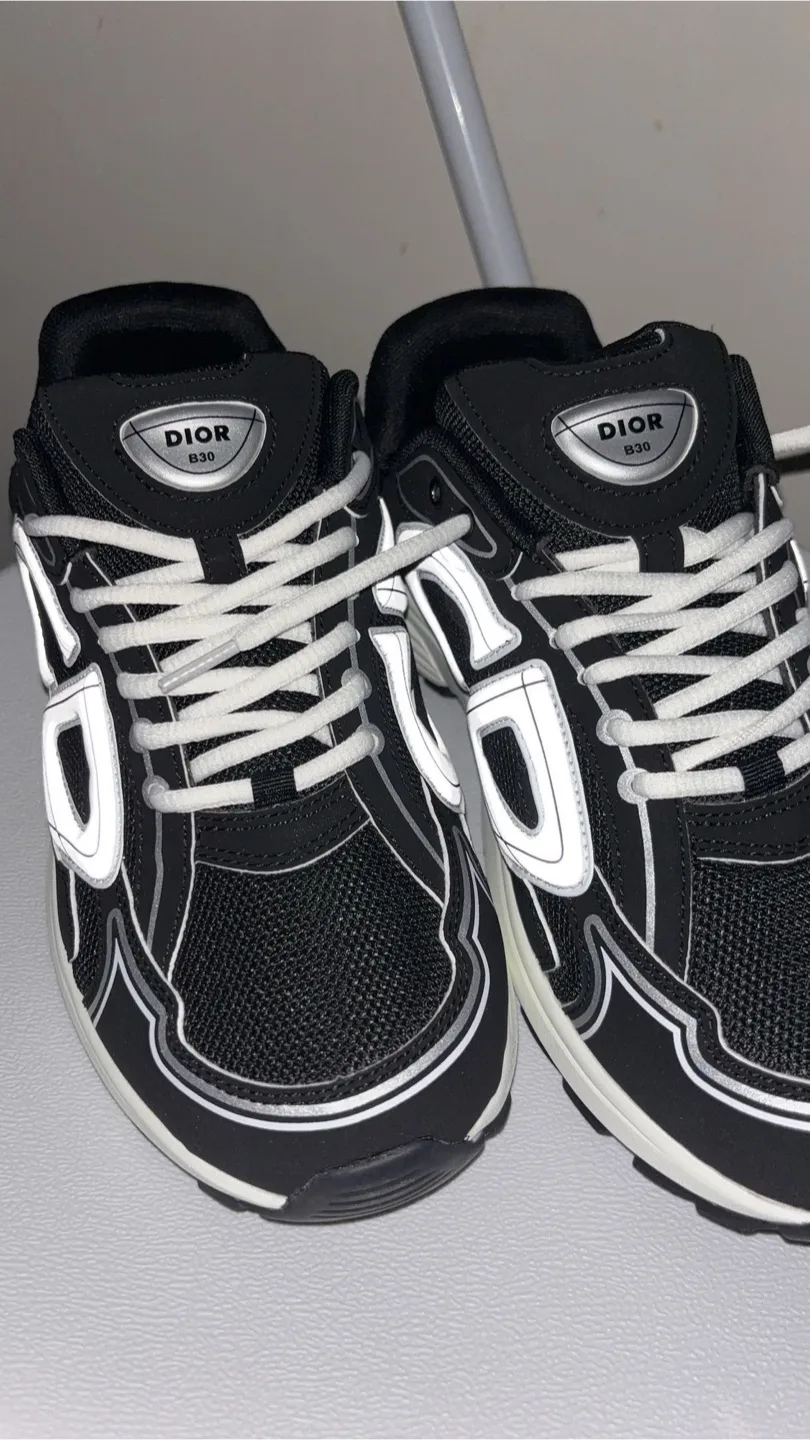 Dior B30 Sneakers thumbnail