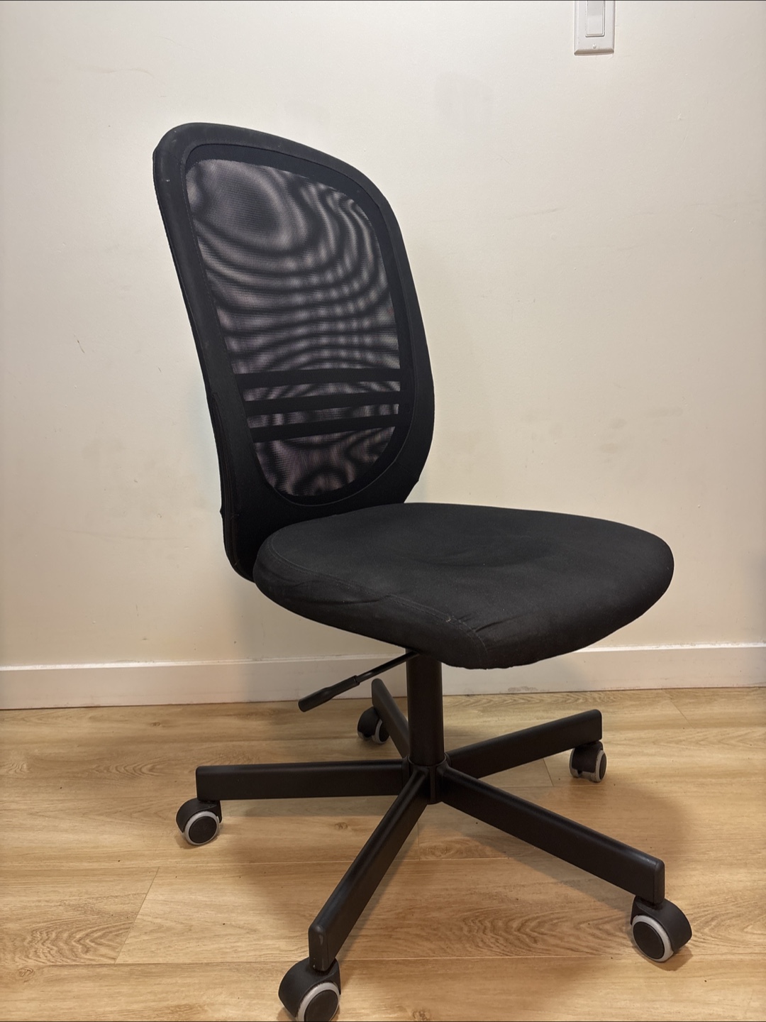Reclining Black Office Chair