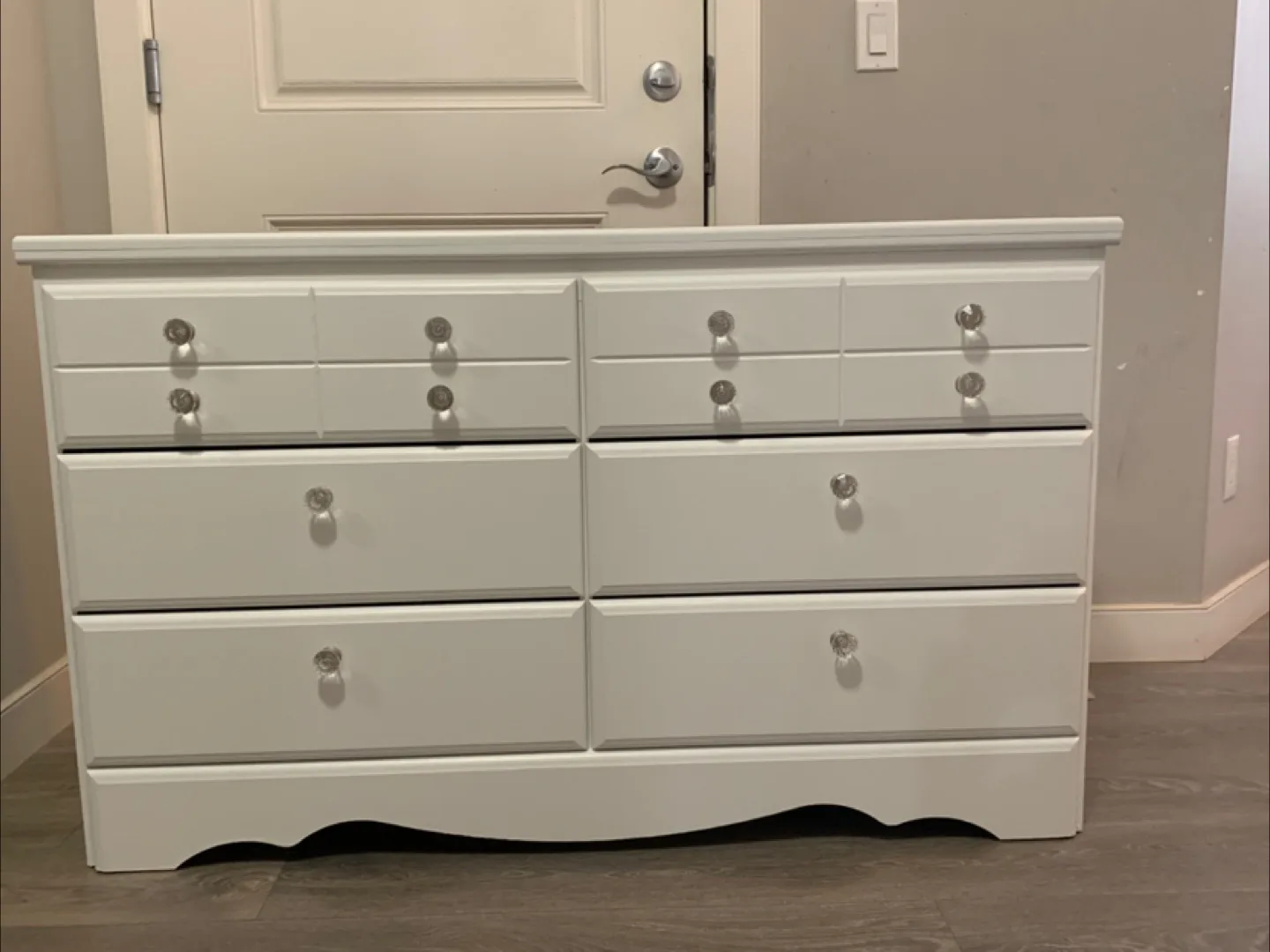 White Dresser with Crystal Knobs thumbnail