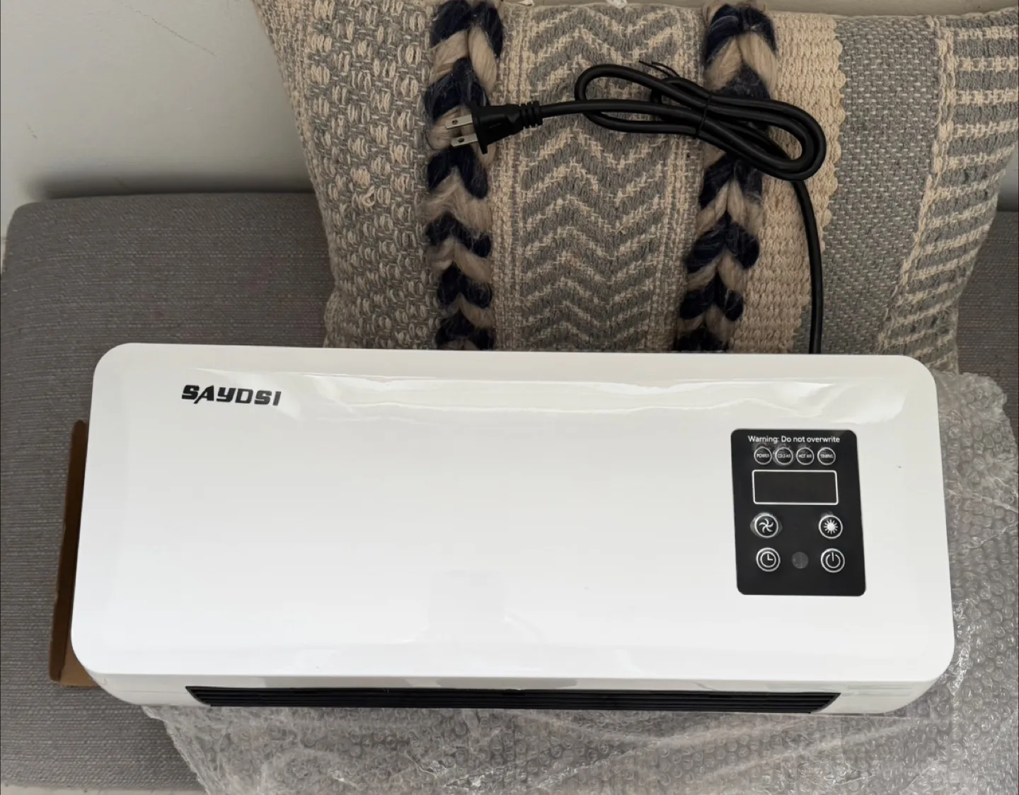 Wall Mounted Air Conditioner - BRAND NEW thumbnail