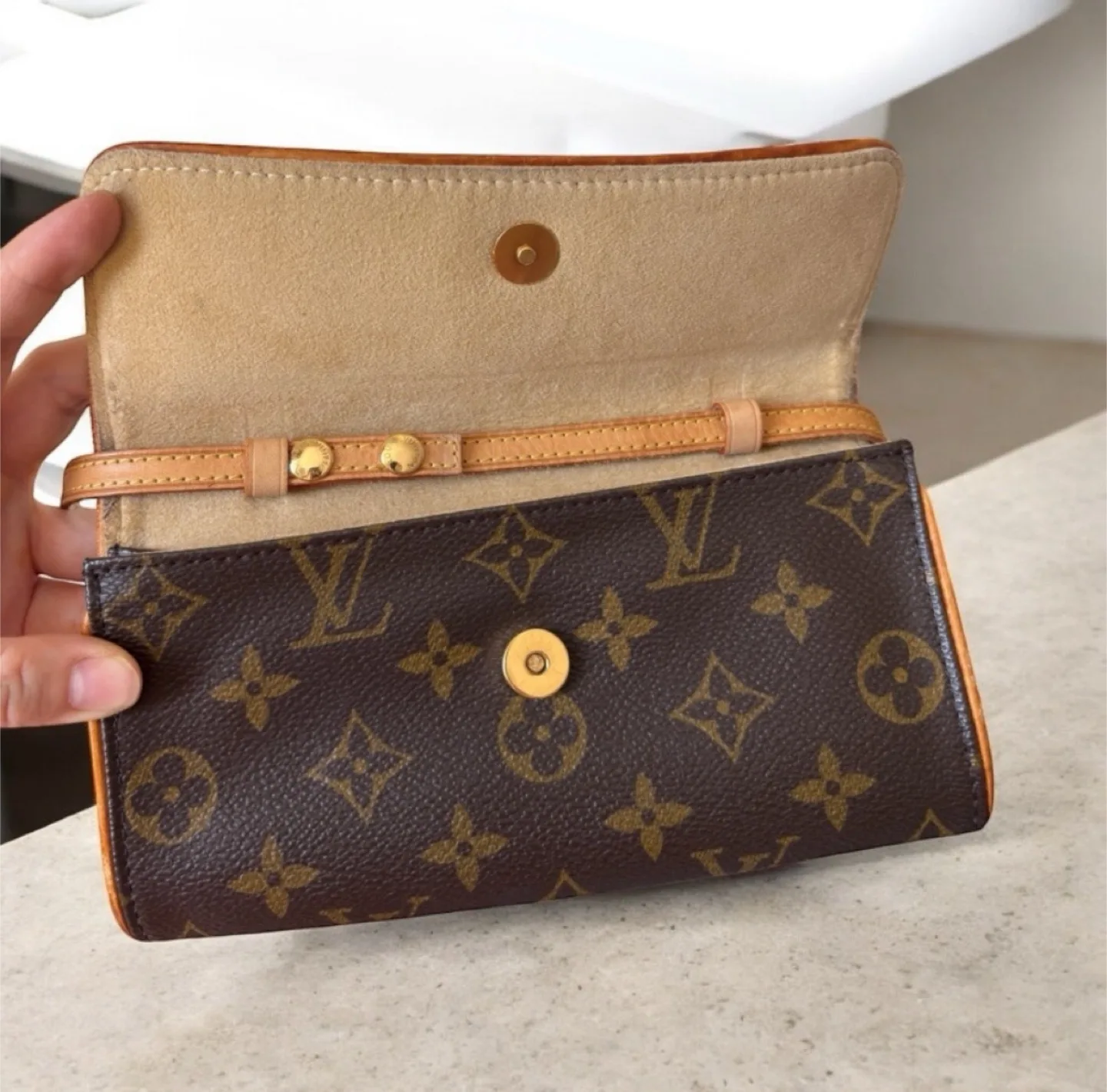 Authentic Louis Vuitton Pochette Twin bag image indicator(9)