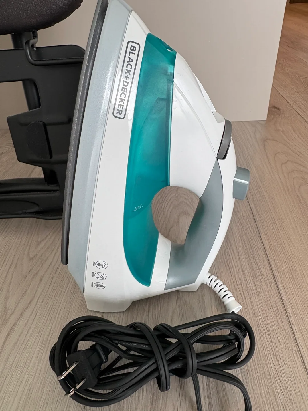Ironing Board and Iron image indicator(2)