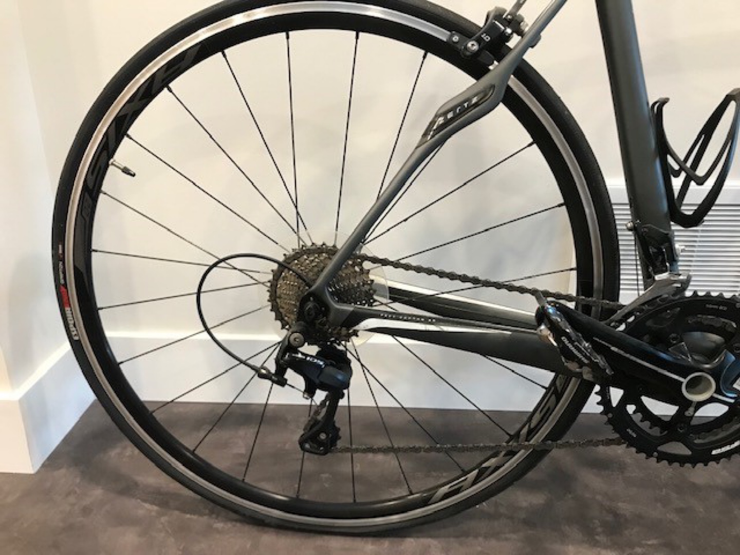 2013 Specialized Roubaix Road Bike Carbon Frame Like New - photo 2
