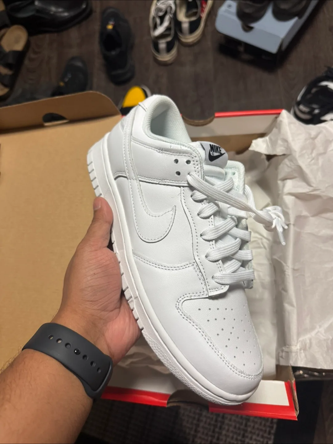 Triple White nike Dunks thumbnail