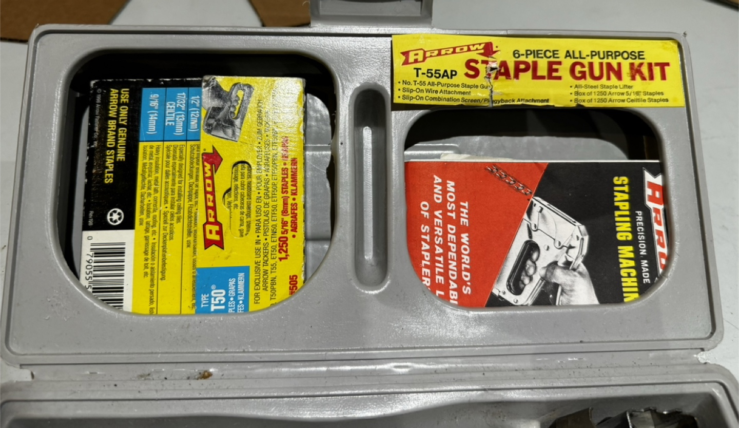 Vintage Staple Gun Kit With Staples - photo 5