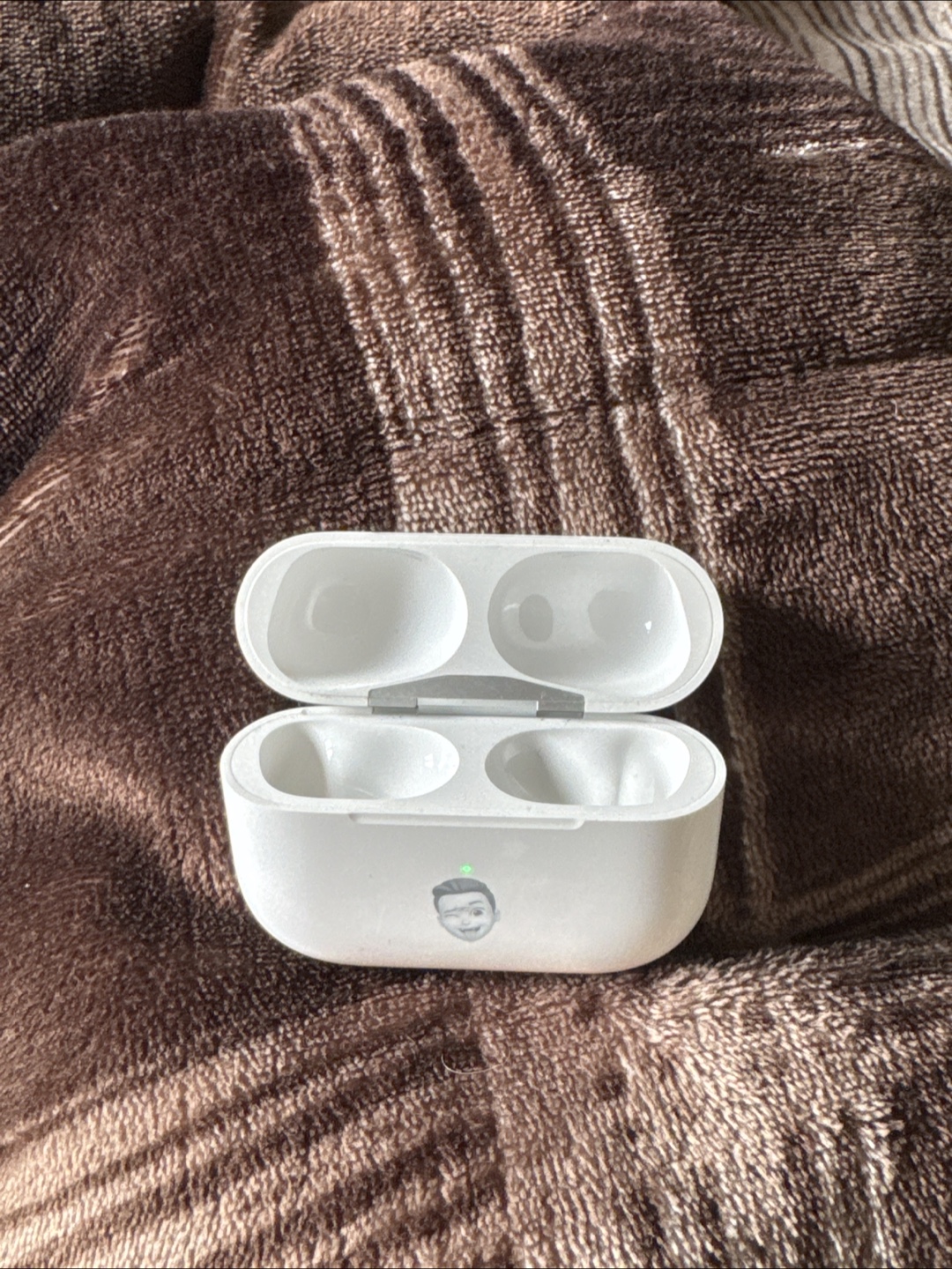 Airpods Pro 2 Case with engraving - photo 2