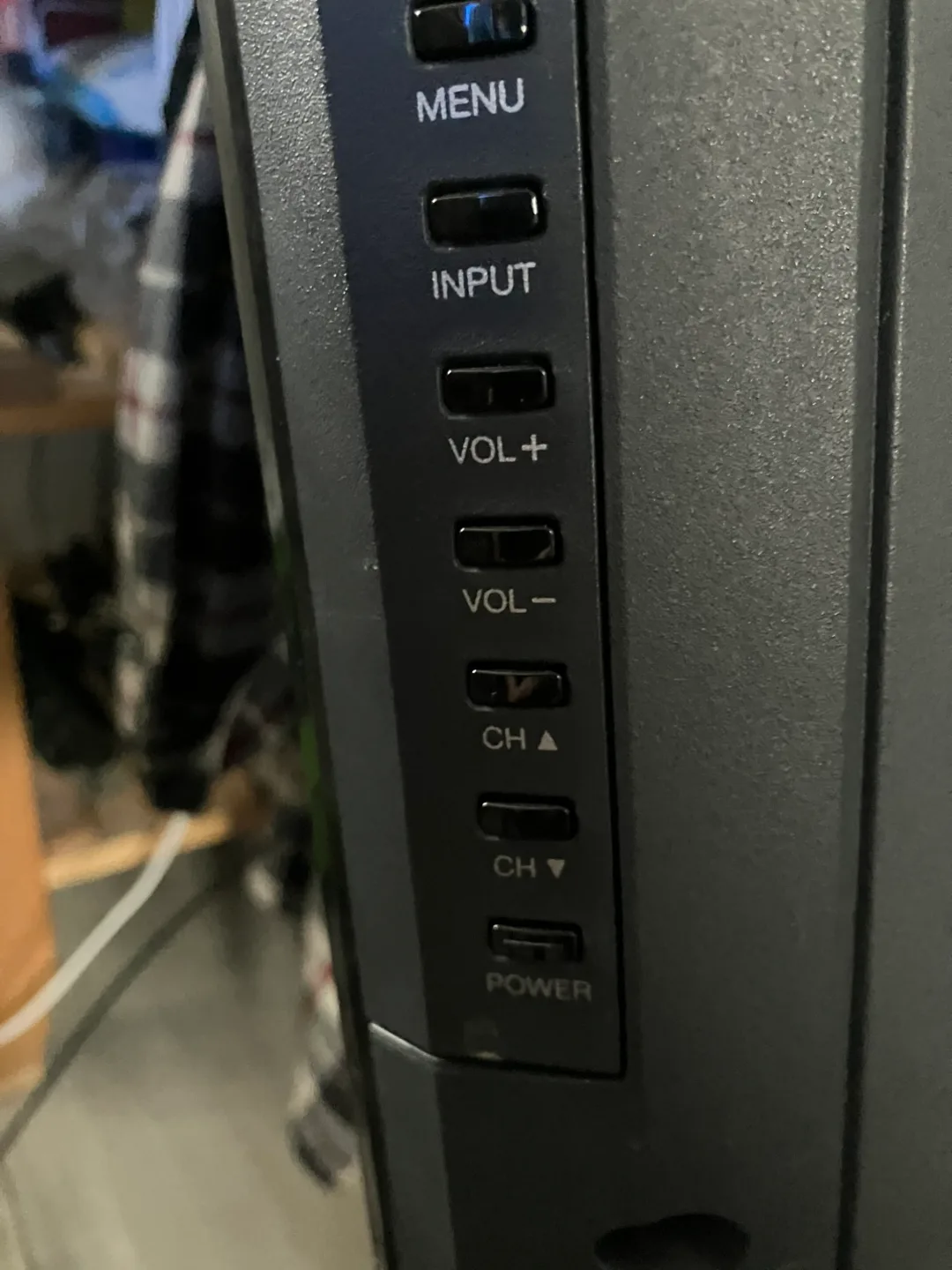 Insignia 39" LCD TV image indicator(4)