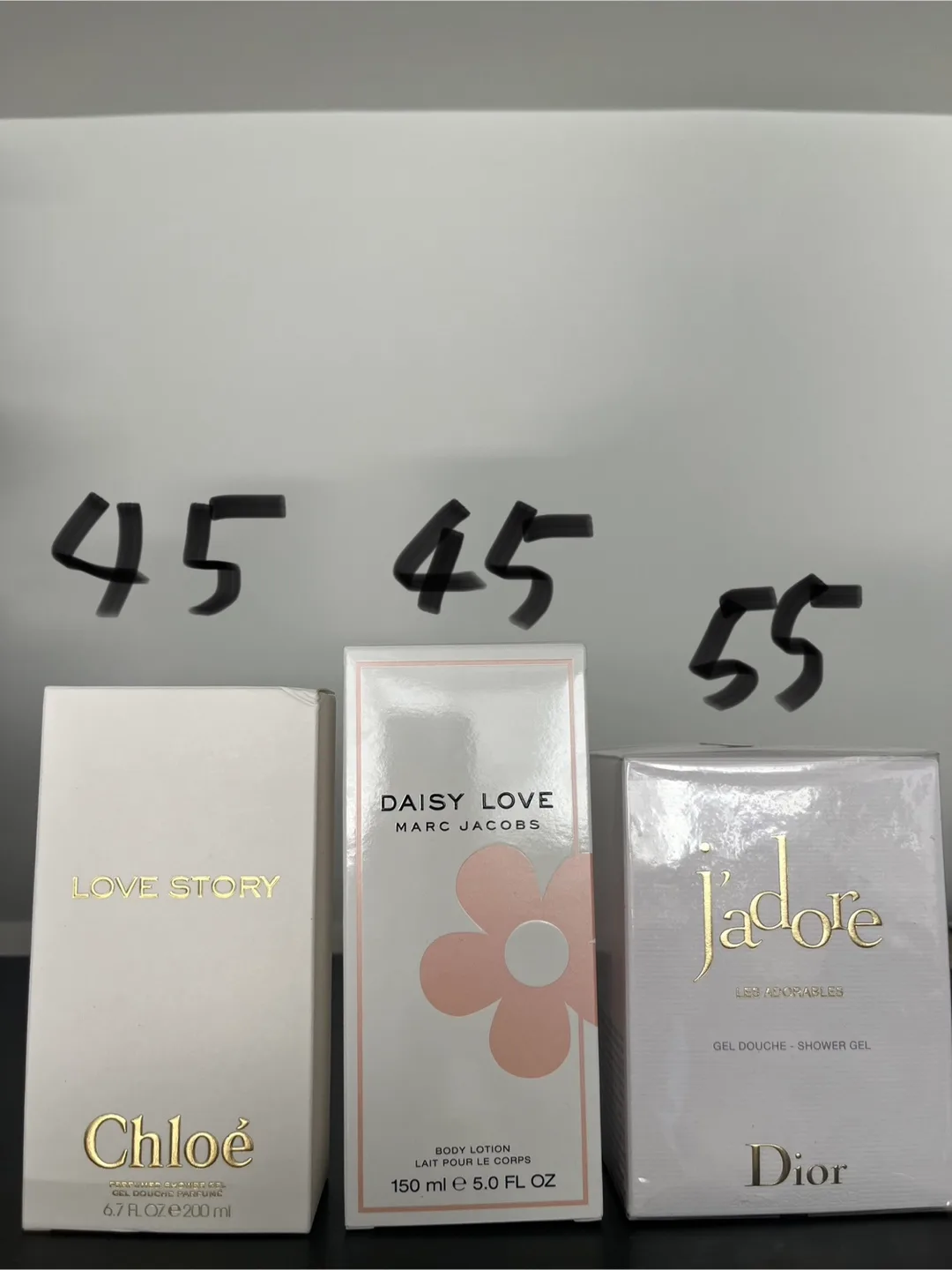 Chloé,Dior Shower gel / Marc Jacobs body lotion thumbnail