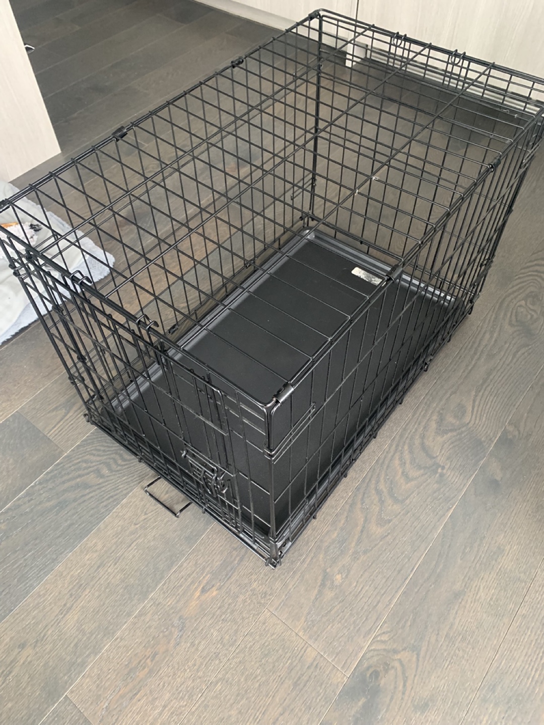 Black Wire Dog Crate
