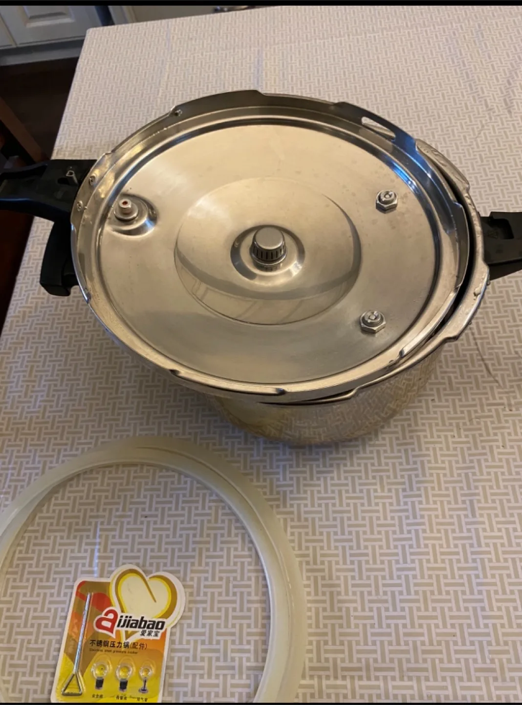 Pressure Cooker 8L image indicator(2)