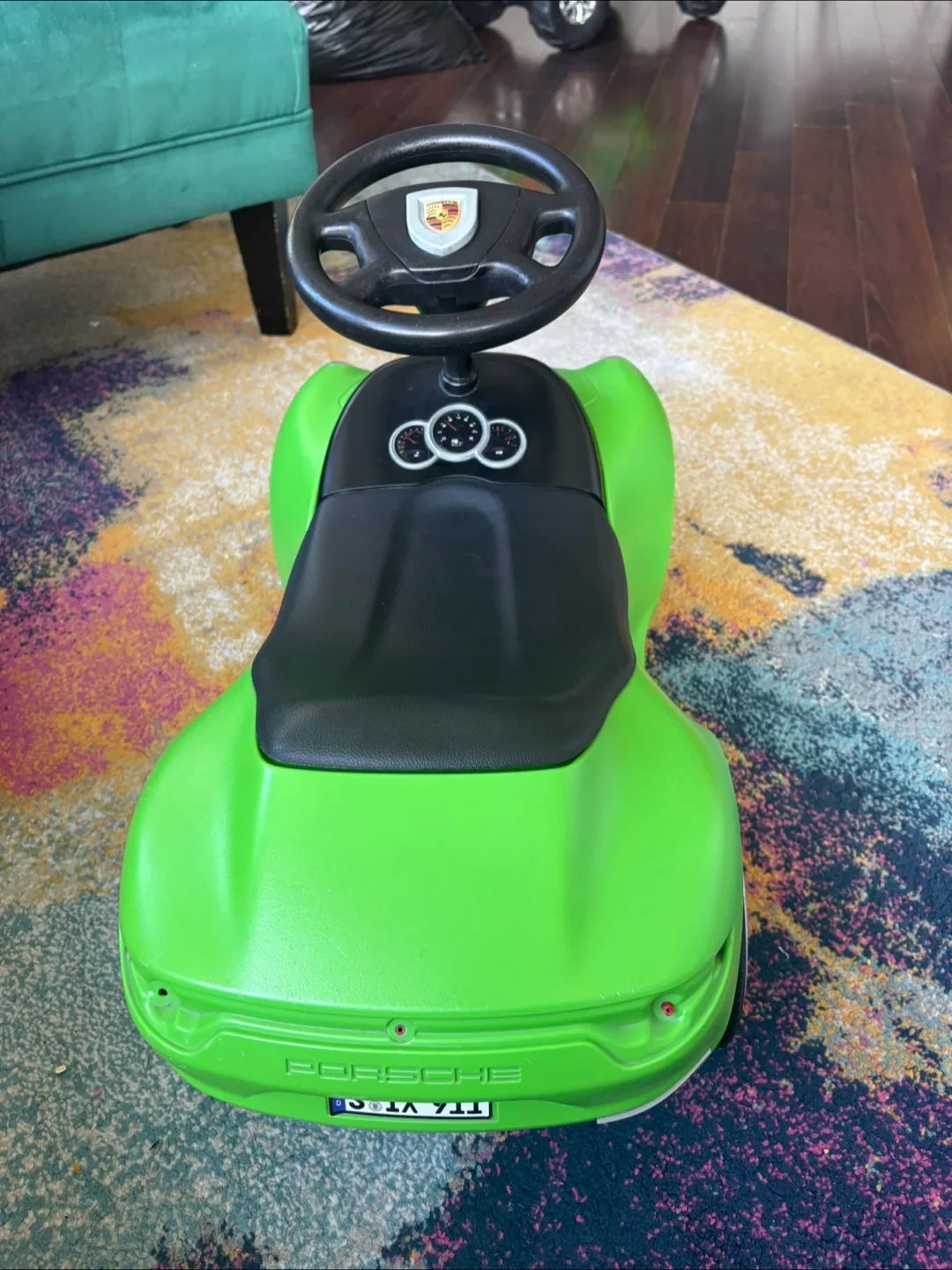 Porsche Ride-On Toy Car - Lime Green image indicator(3)