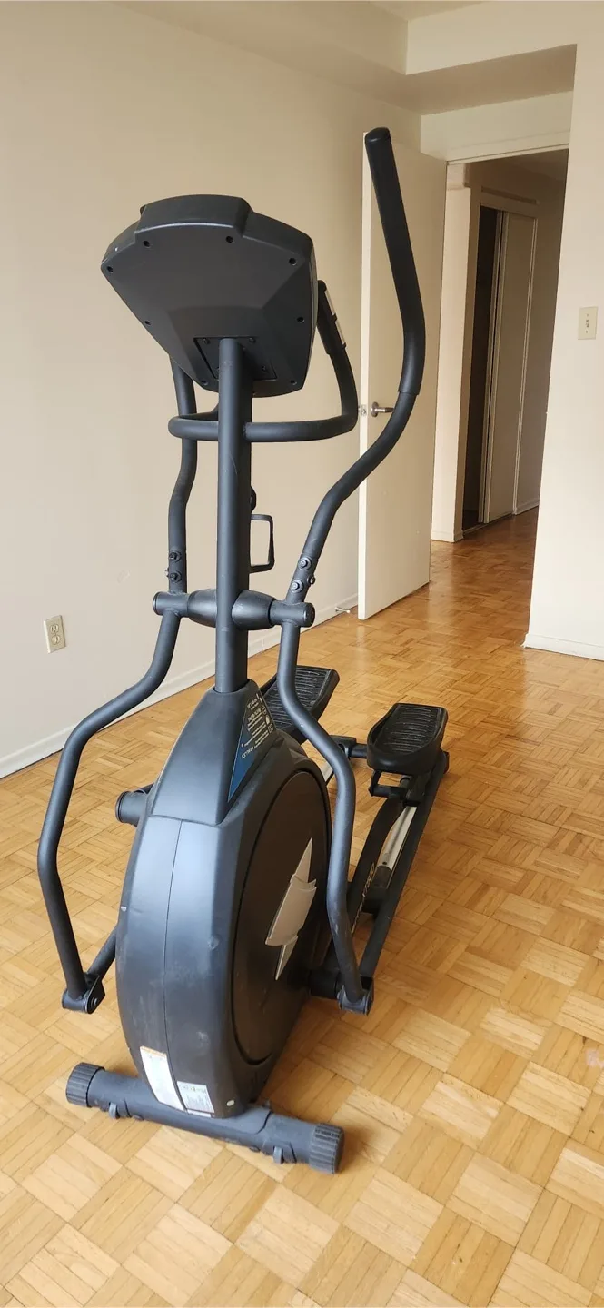 XTERRA Elliptical Machine image indicator(2)