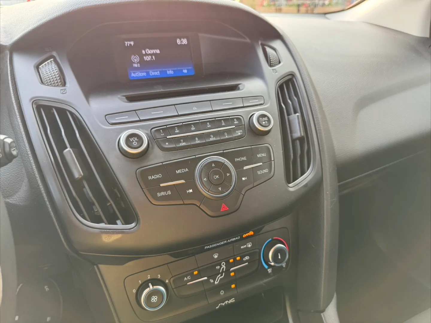 16 Ford Focus Hatchback 2.0L image indicator(6)