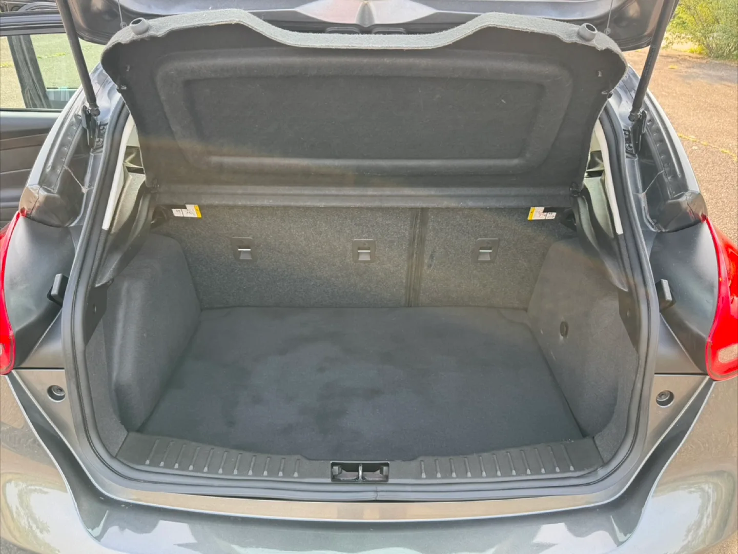 16 Ford Focus Hatchback 2.0L image indicator(9)