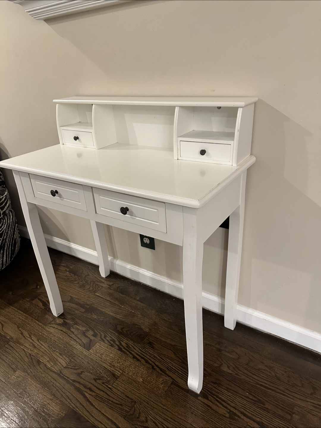 White Writing Desk - photo 4