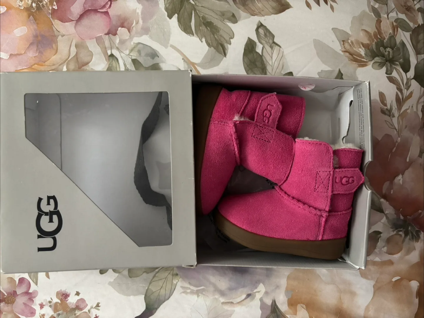 Baby UGG Pink Boots image indicator(5)