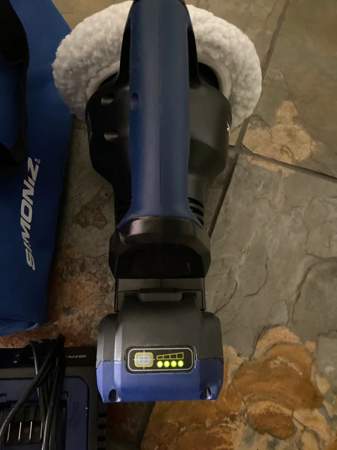 Simoniz Car polishing with battery 4AH & Accessories image indicator(3)