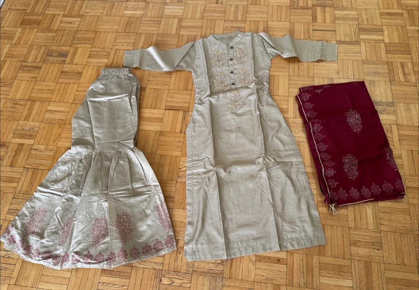 India kurta set 3 piece thumbnail