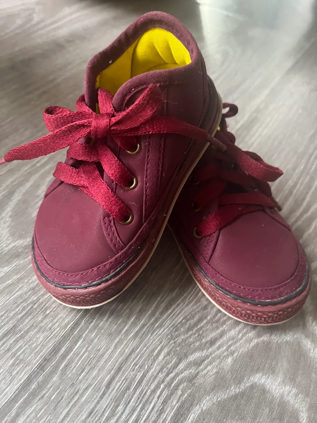 Pilins Baby Burgundy Shoes, size 5 thumbnail