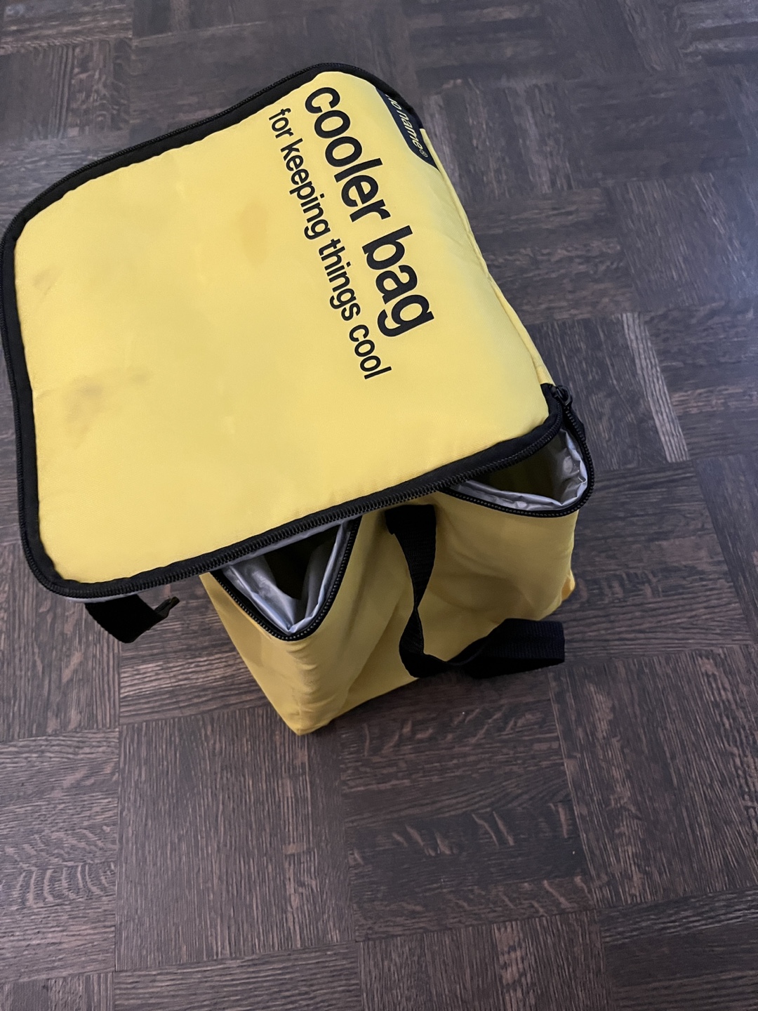 🫂 NOFRILLS Yellow Cooler Bag for Keeping Things Cool - photo 4