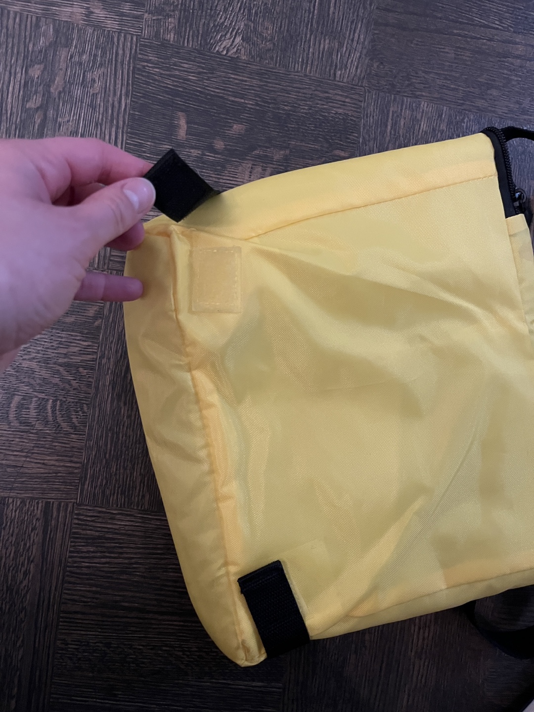 🫂 NOFRILLS Yellow Cooler Bag for Keeping Things Cool - photo 2