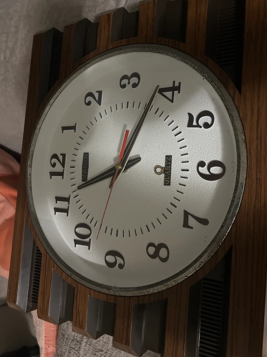 Quartz Wall Clock thumbnail