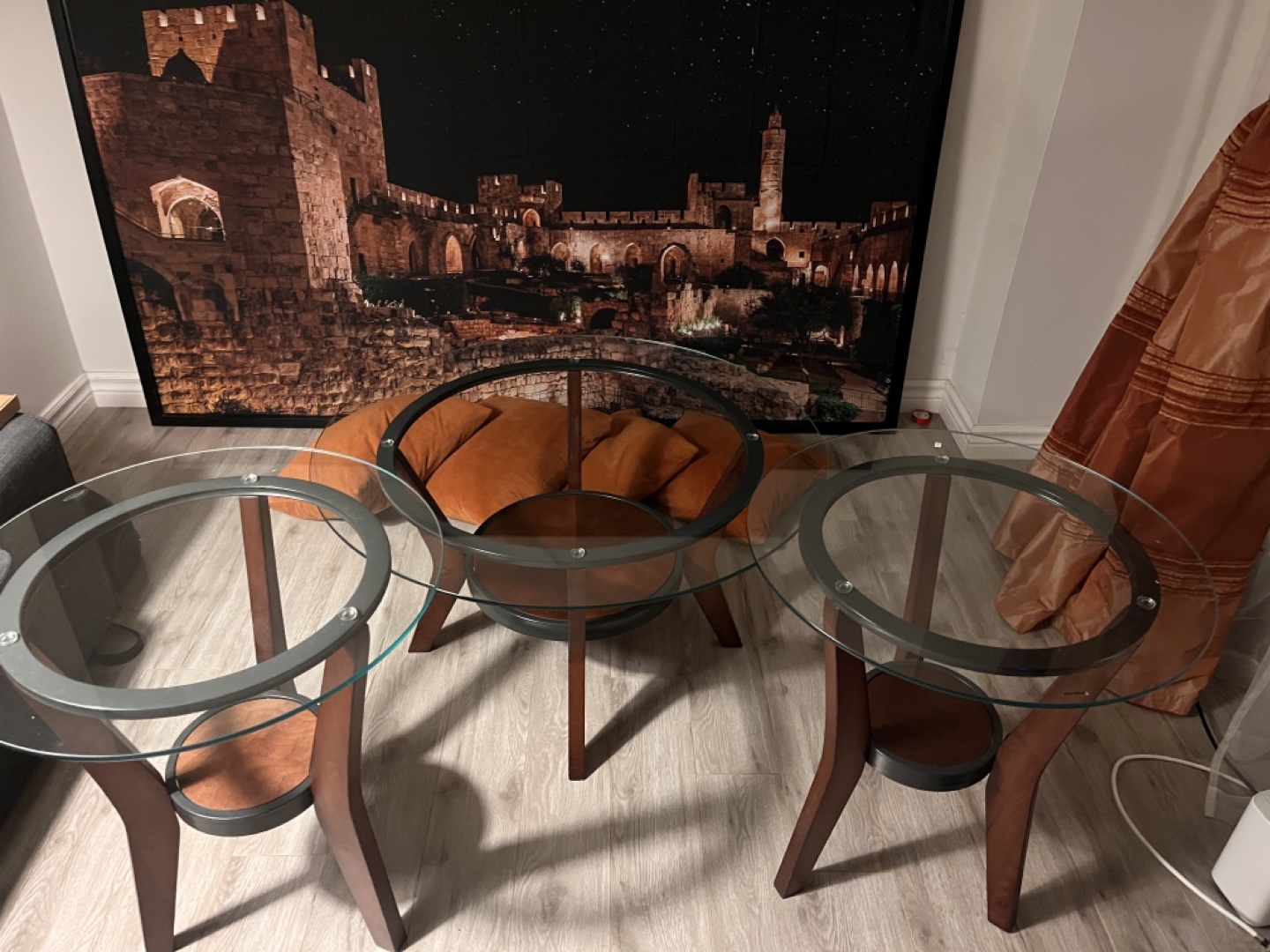 Set of three nesting glass top coffee tables - photo 5