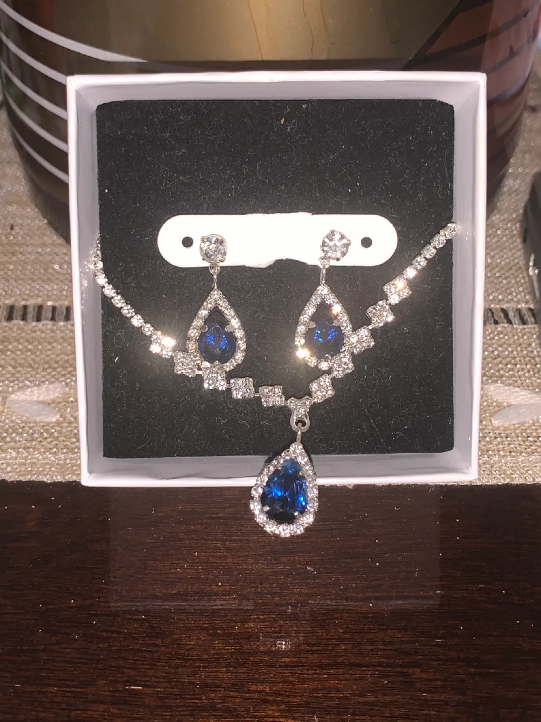 Necklace and Earrings image indicator(2)