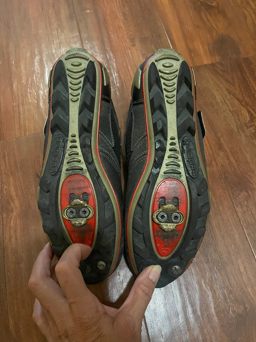 Diadora Clip Cycling Shoes Women’s Size 9 image indicator(3)