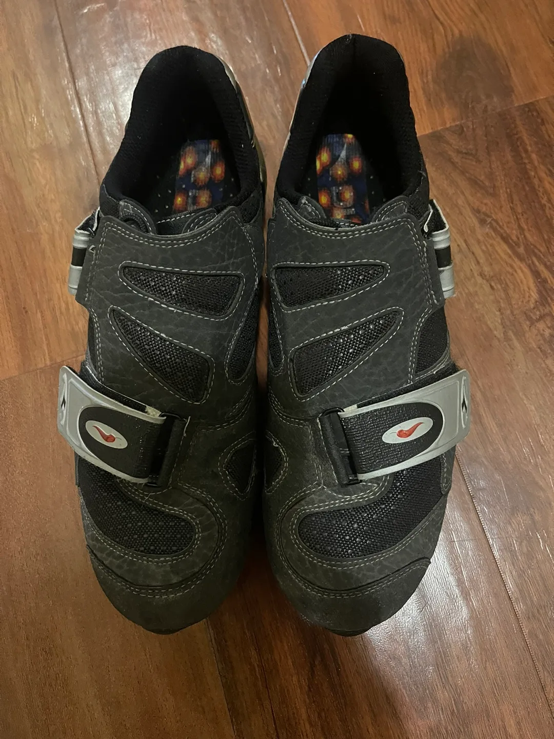 Diadora Clip Cycling Shoes Women’s Size 9 image indicator(2)