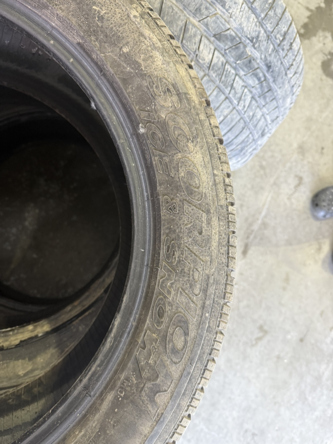 Set of tires and rims - photo 4