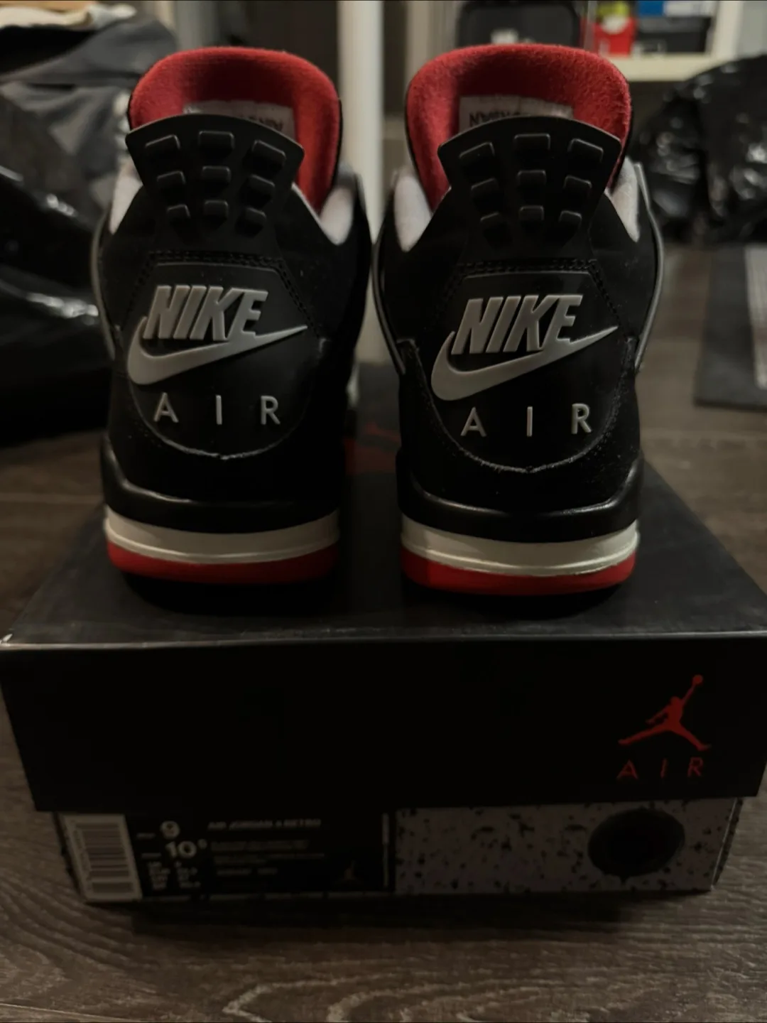 Air Jordan 4 breds 2019 image indicator(3)