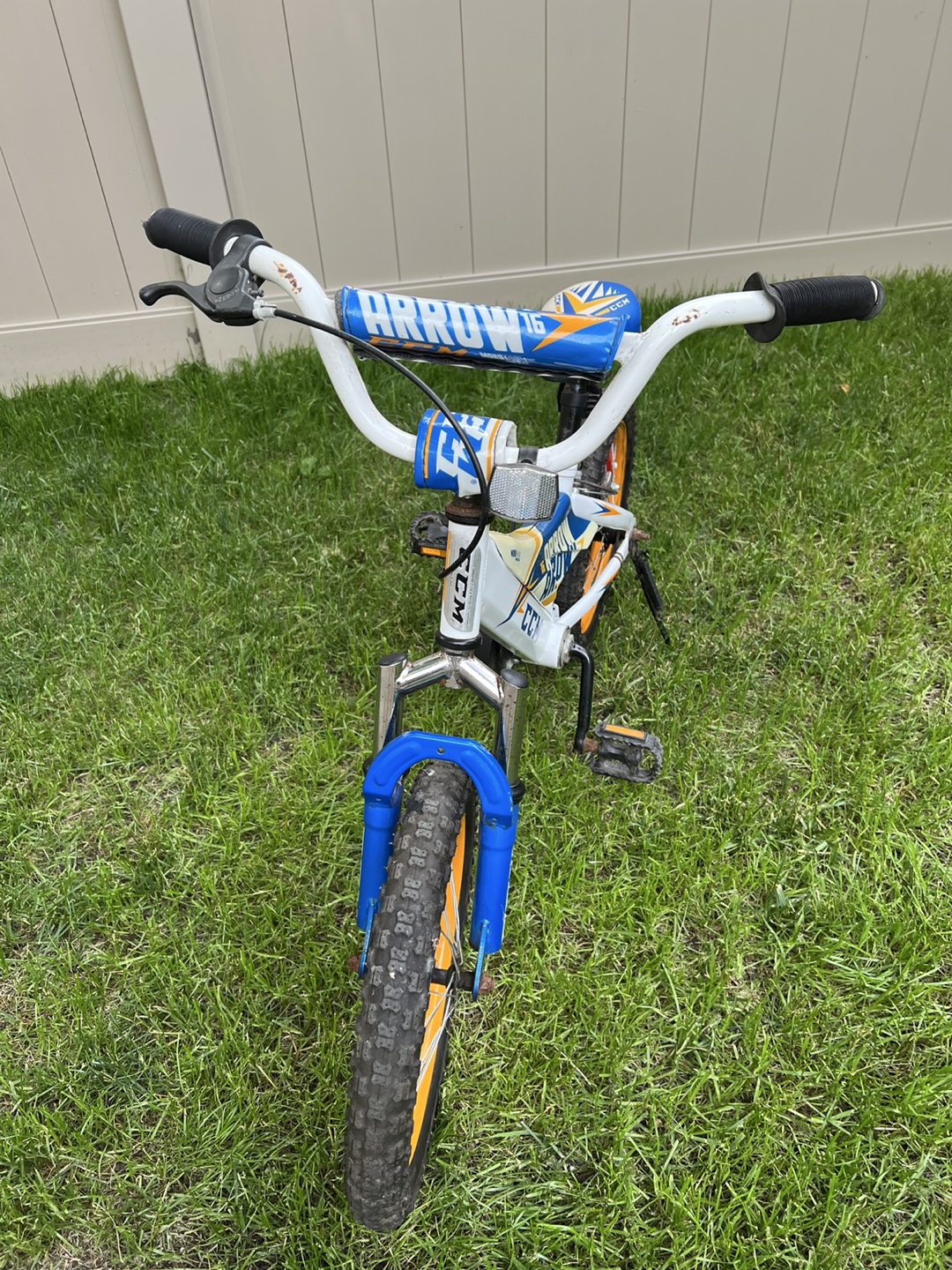 CCM Arrow 16" Kids Bike - photo 2