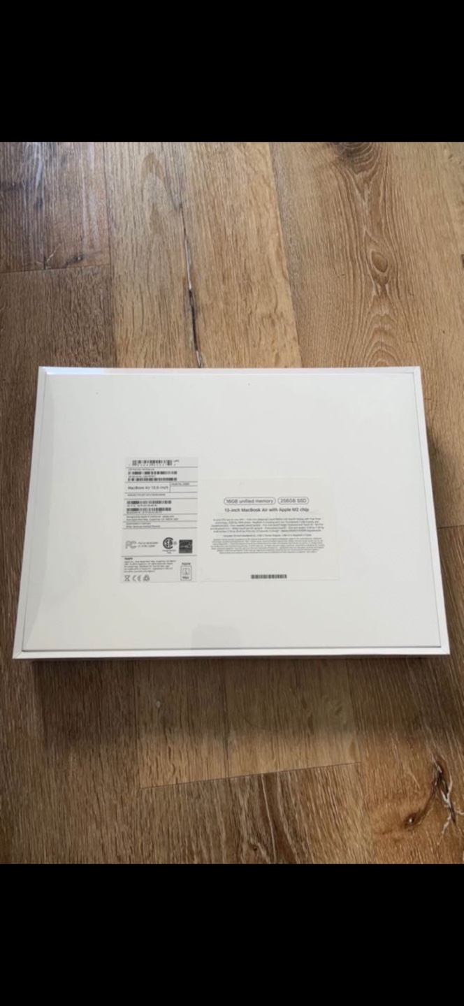 New Sealed MacBook Air 2022 M2 Chip - photo 2