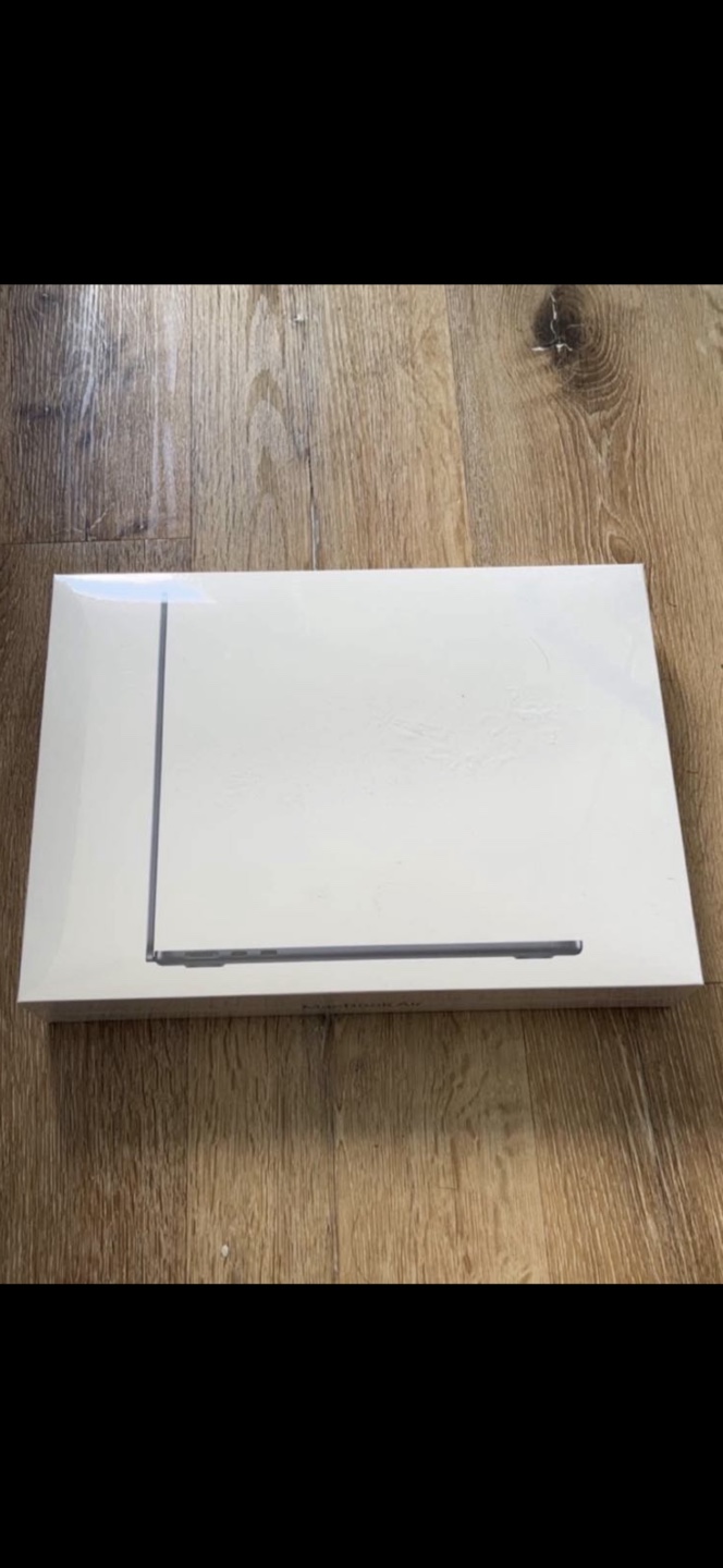 New Sealed MacBook Air 2022 M2 Chip