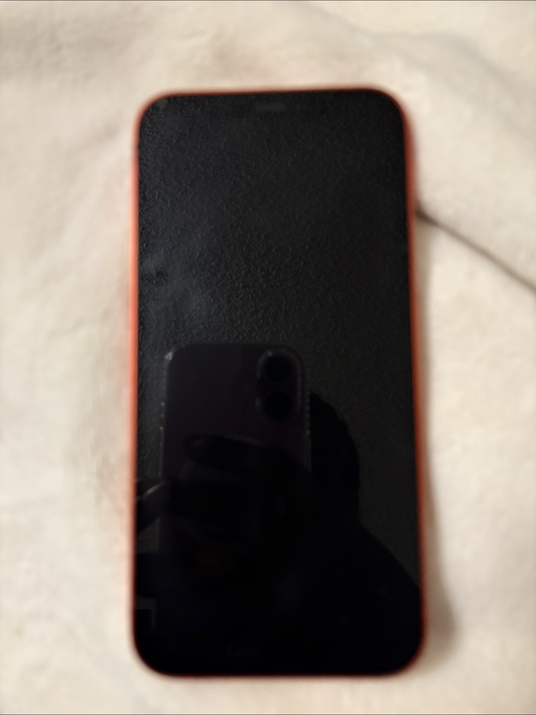 Red iPhone 12 - photo 2