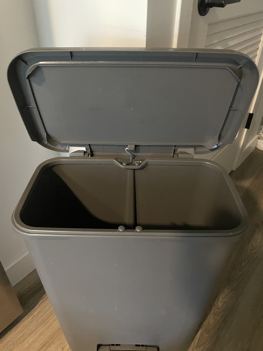 Step trash can, dark gray, 13 gallon - photo 2
