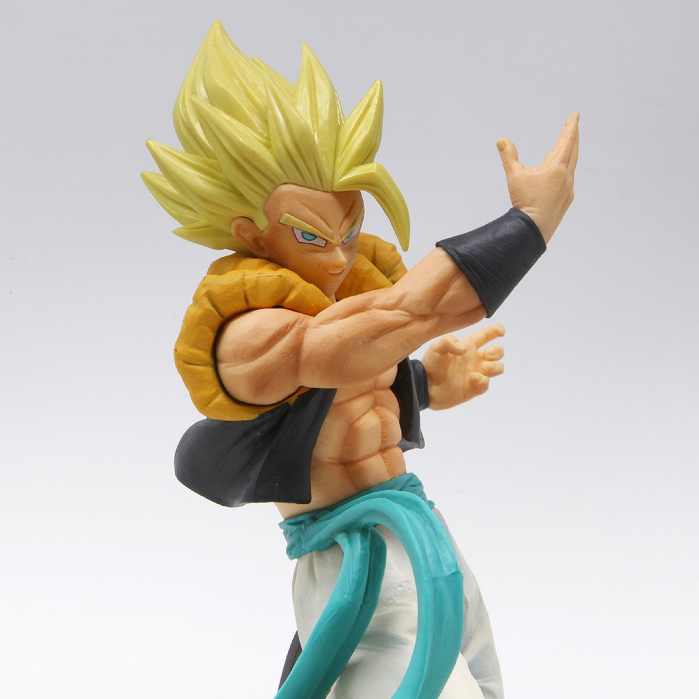 Dragon Ball Super: Broly Match Makers Figure
