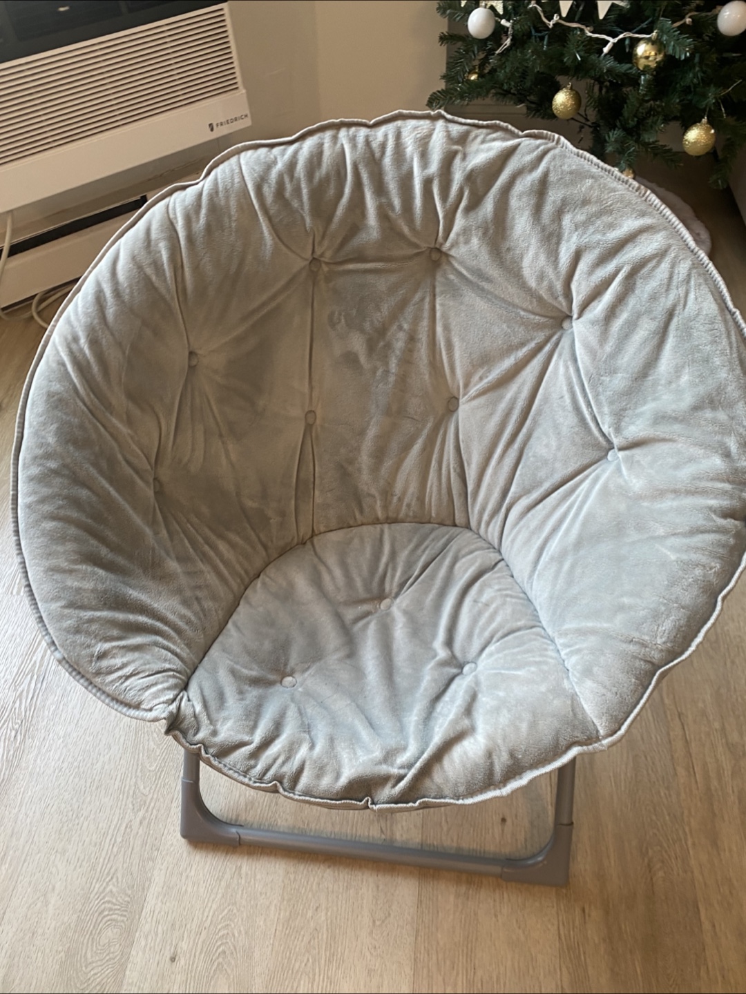 Foldable Saucer Chair