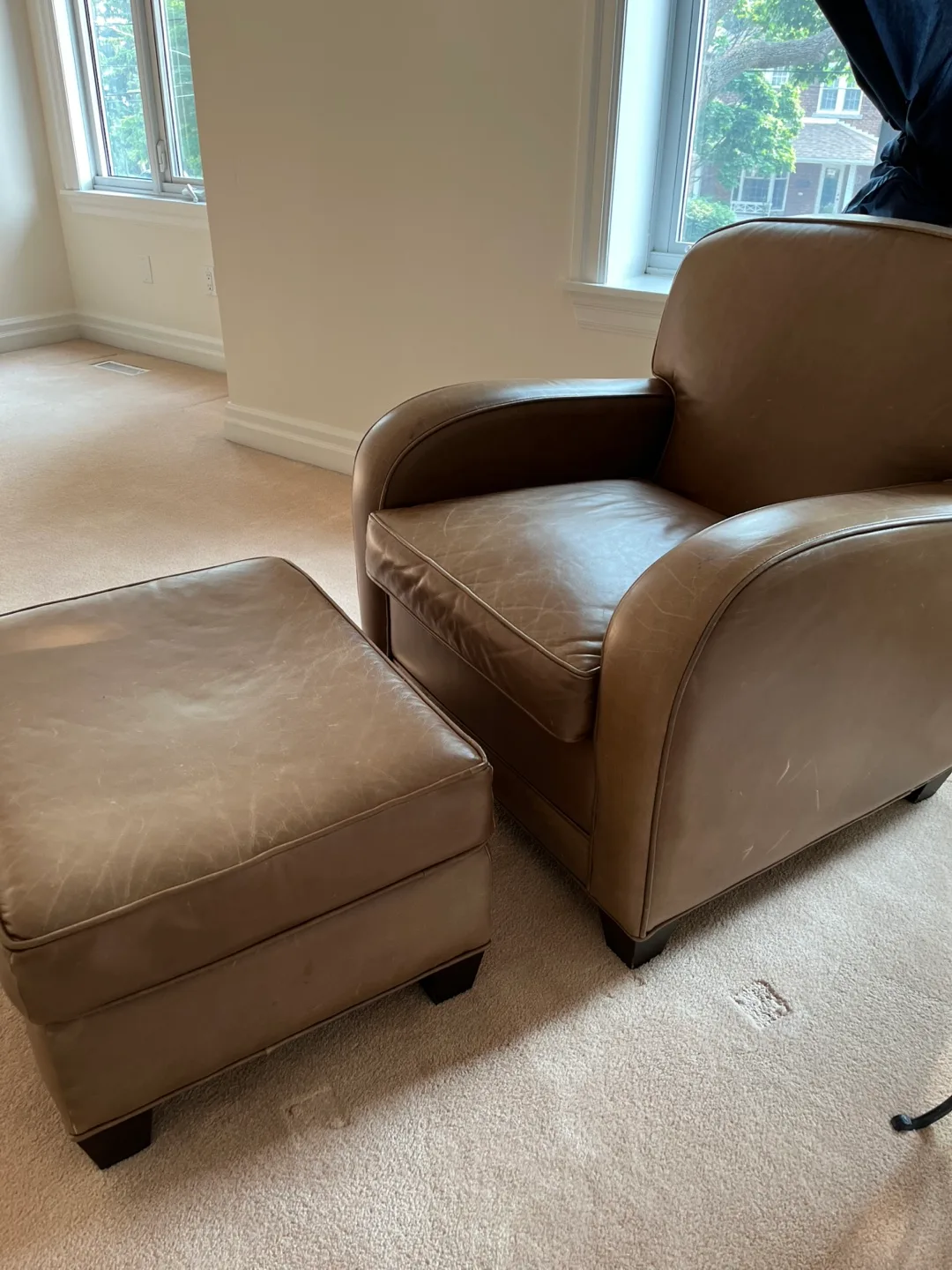 Really Comfy!! Brown Leather Armchair and Ottoman image indicator(2)