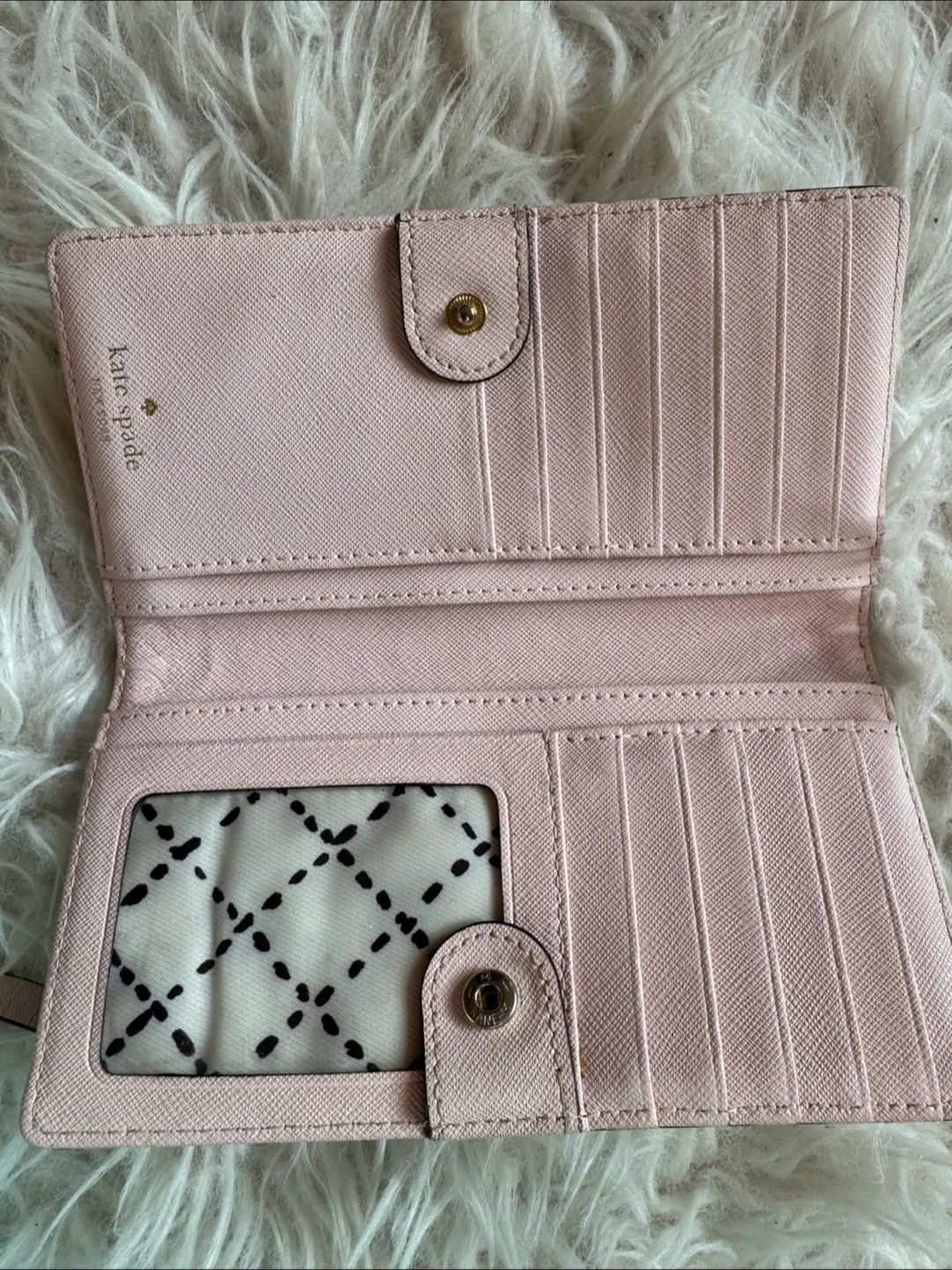 Kate Spade Pink Wallet image indicator(5)