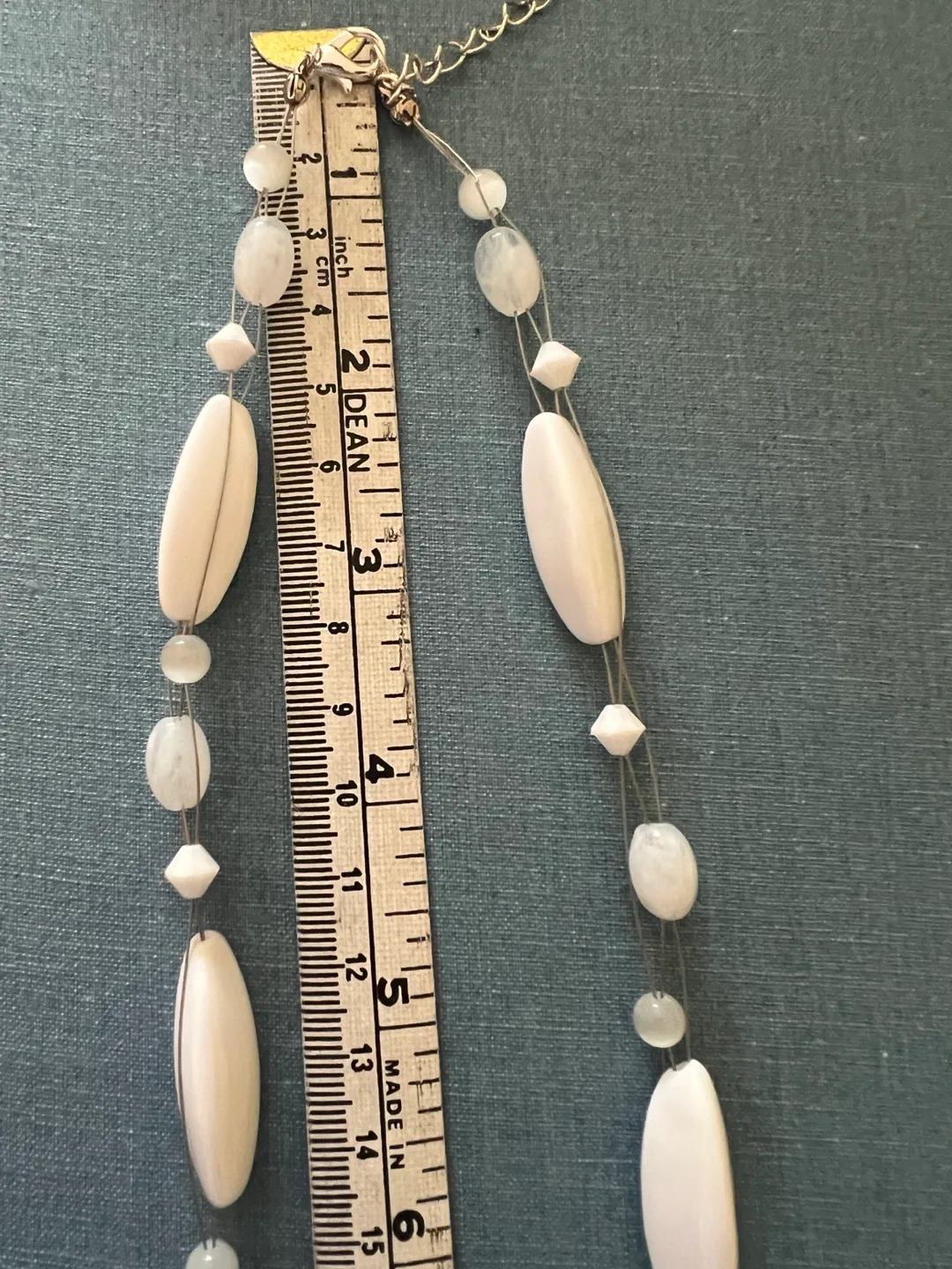 Elegant Off-White Necklace image indicator(5)