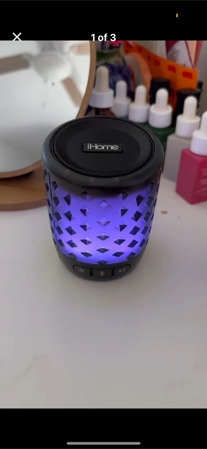Light Changing iHome Bluetooth Speaker thumbnail