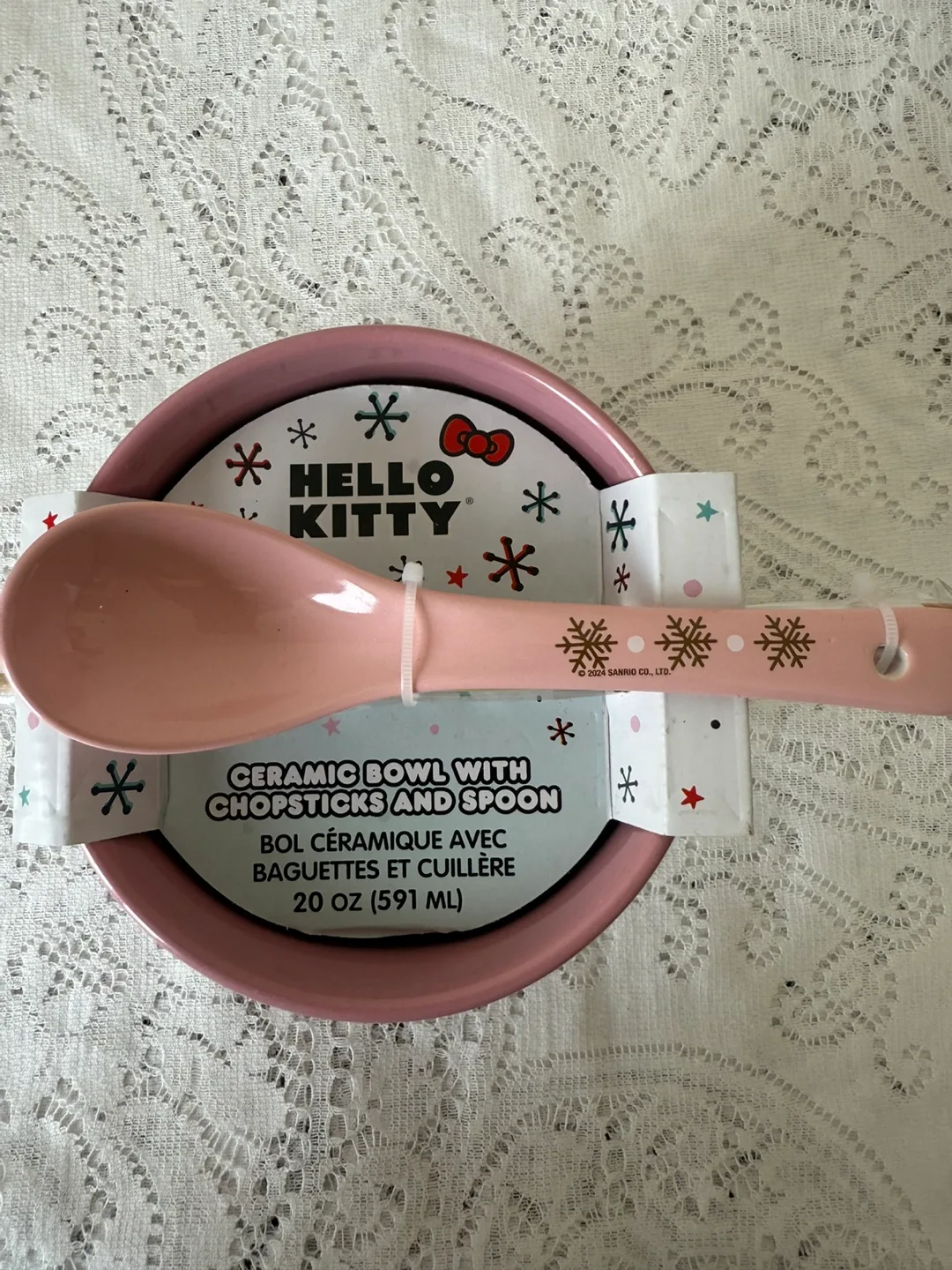 Hello Kitty Ceramic Bowl With Chopsticks and Spoon image indicator(7)